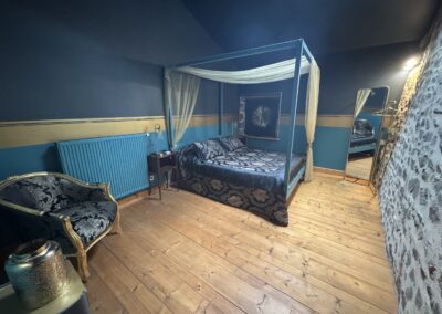 Gite de charme 12 personnes ou chambres dans le beaujolais.